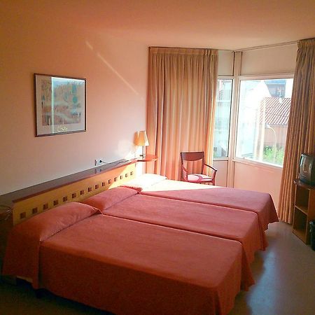 Hotel Montmelo Bagian luar foto