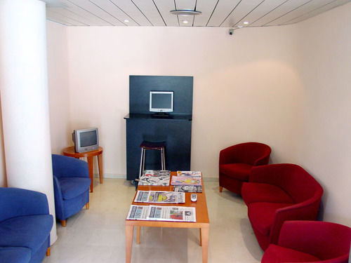 Hotel Montmelo Bagian luar foto